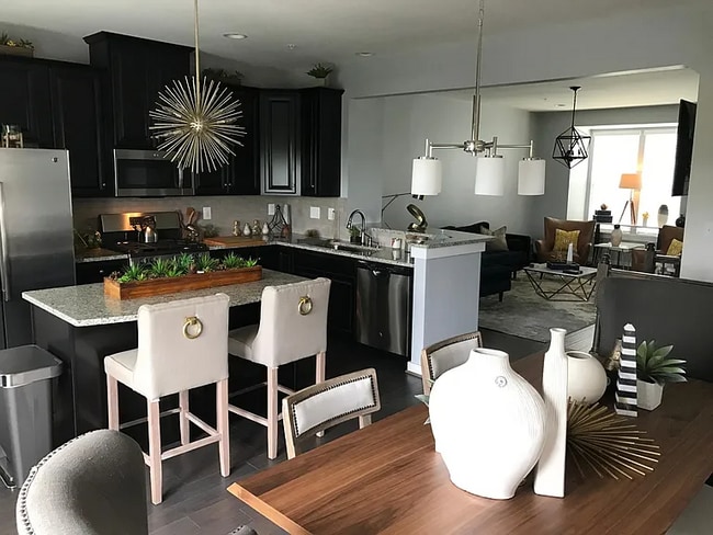 Photo - 4224 Skyview