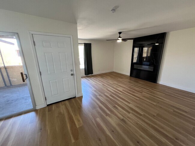 1534 Hialeah Dr