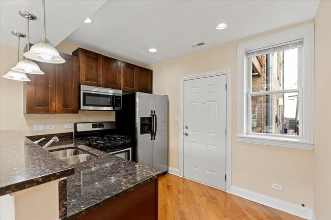 Building Photo - 4014 N Central Park Ave Unit 3E