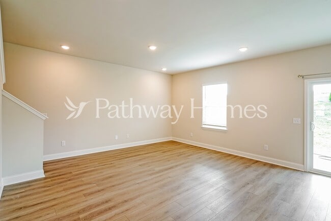 Photo - 220 Limestone Wy