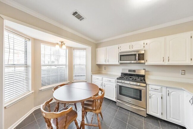 Photo - 2045 Fairways Ct