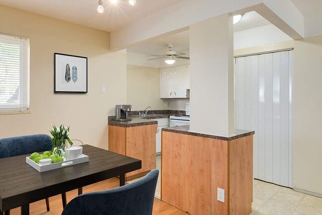 Photo - Exeter Court