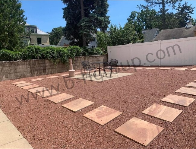 Photo - 405 61st St Unit Apt 3