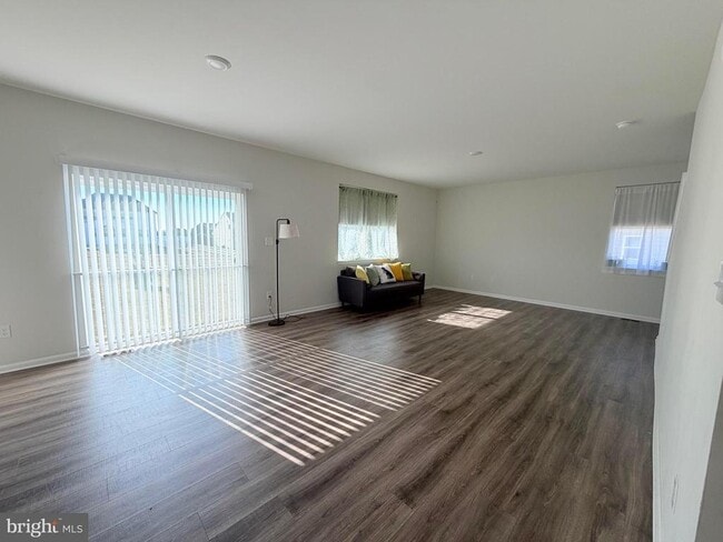 Photo - 1239 Pimpernell Path