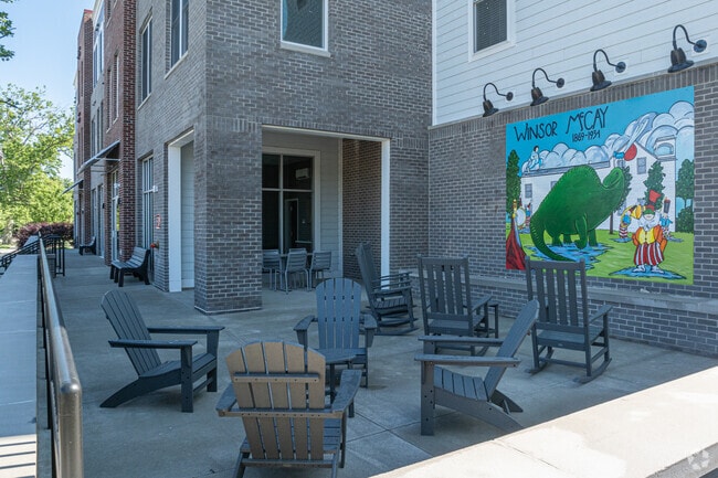 Outdoor Lounge - Winsor Place