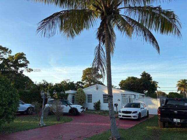 Building Photo - 1815 NE 175th St