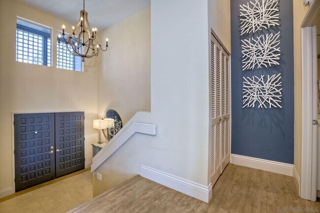 Photo - 1043 Freedom Ct