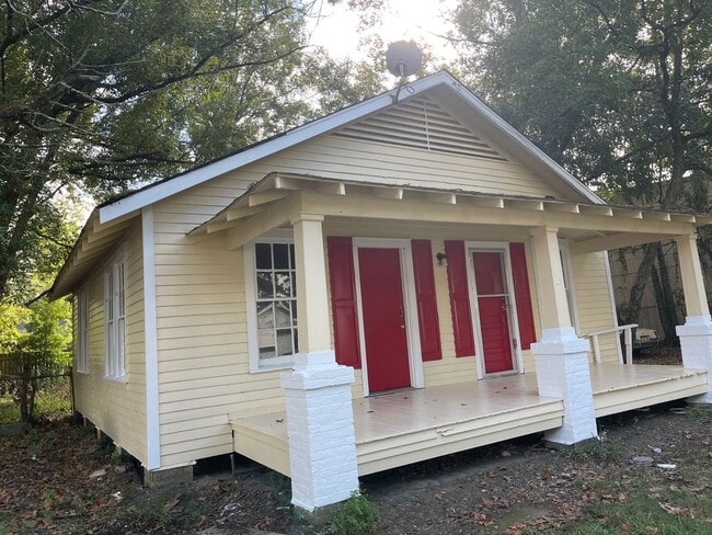 Photo - 2 bedroom 1 bath house  - $900 per month