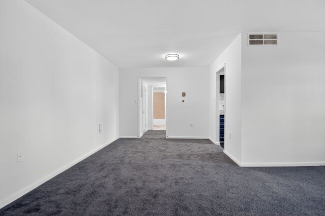 Photo - 9483 Fairfax Blvd