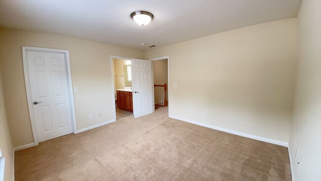 Photo - 1725 Aden Lane