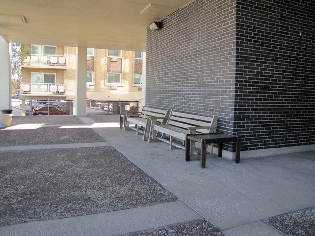 South S Beach Apartments For Rent In Chicago Il Forrent Patio South S Beach Apartments