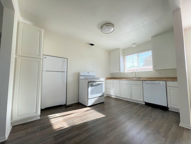 Photo - Private Fillmore Ranch Home
