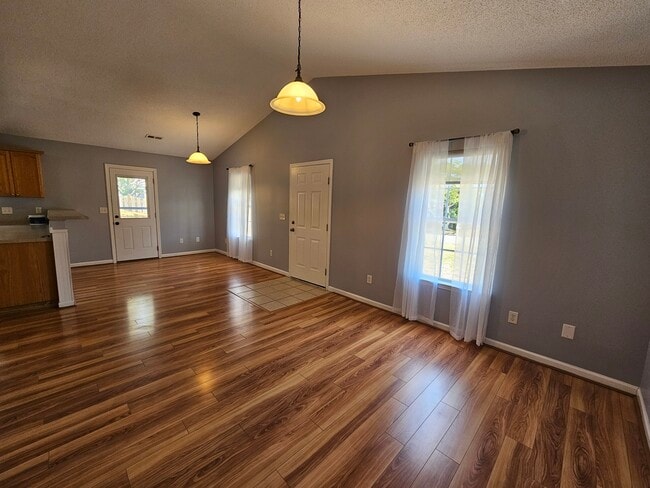 Photo - 417 Brecknock Ct