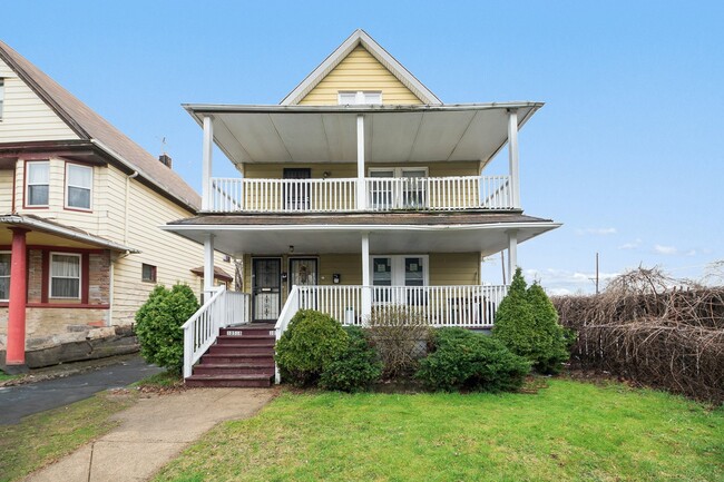 Photo - 10516 Massie Ave