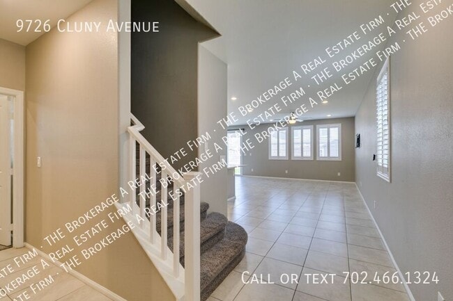 Photo - 9726 Cluny Ave