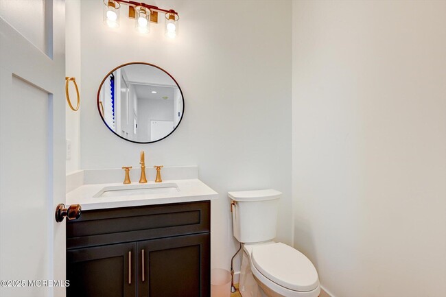 Photo - 104 Lawrence Dr