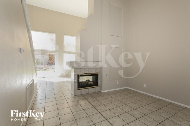 Photo - 800 Coliseum Ln