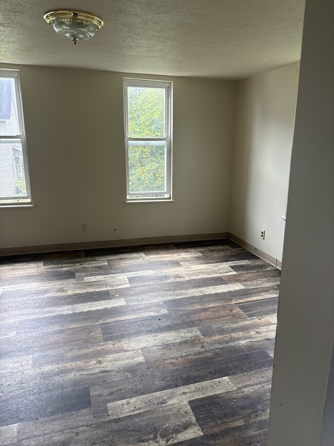 613 Kennet Ct NW Unit 2