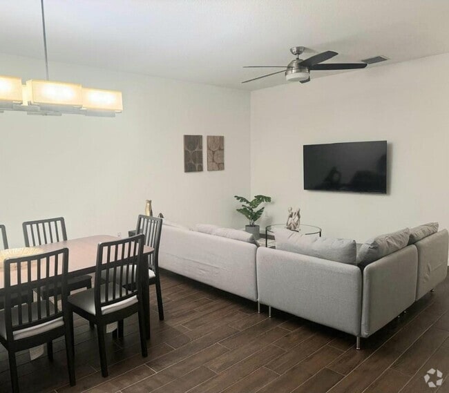 Building Photo - 1129 NW 41st Ln Rental