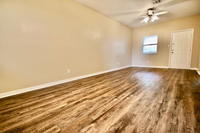 Photo - 3116-3118 S Cherry Ln Unit 3116