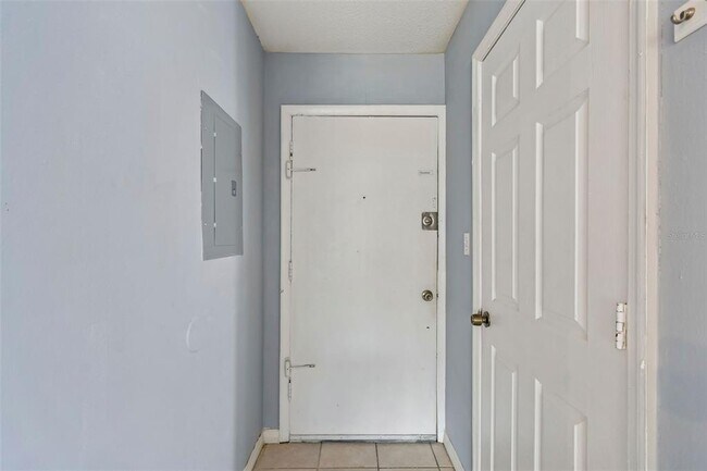 1695 Lee Rd Unit E215
