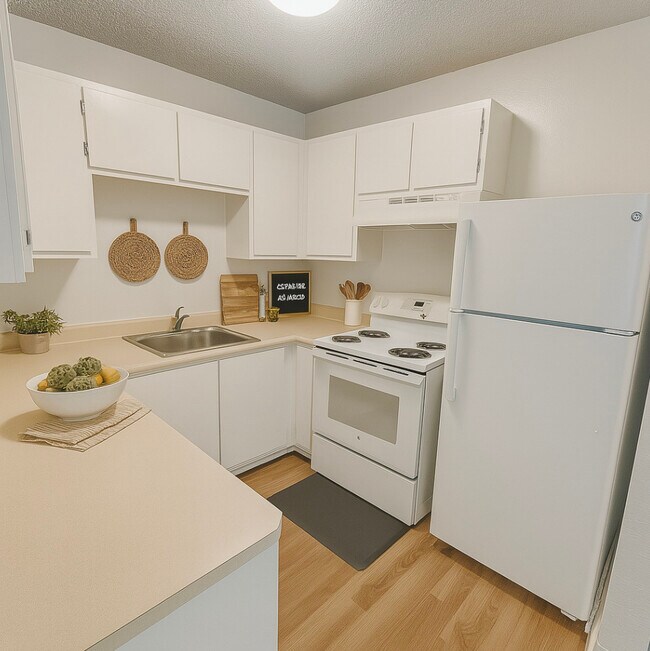 Photo - Hill Valley Apartments