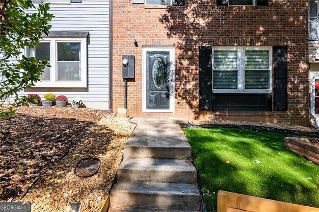 Photo - 859 Regal Path Ln