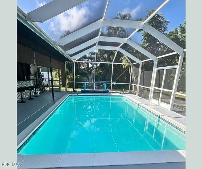 Photo - 3410 SE 11th Pl