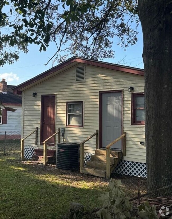 Building Photo - Single Family Ranch near Park Circle Rental