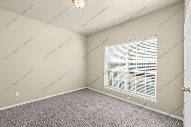 Photo - 5619 Alexandria Dr