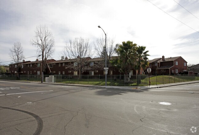 Royal Gardens Apartaments - Royal Garden Apartments