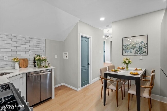 Photo - 149 S Park St