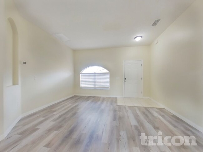 Photo - 229 Beckenham Dr