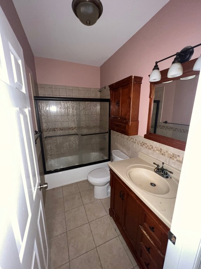 28 Central Ave