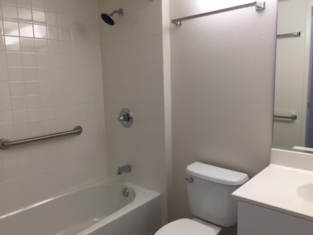Photo - 1 Bedroom, 1 Bathroom, 1 Parking (801 Sout... Unidad 1011