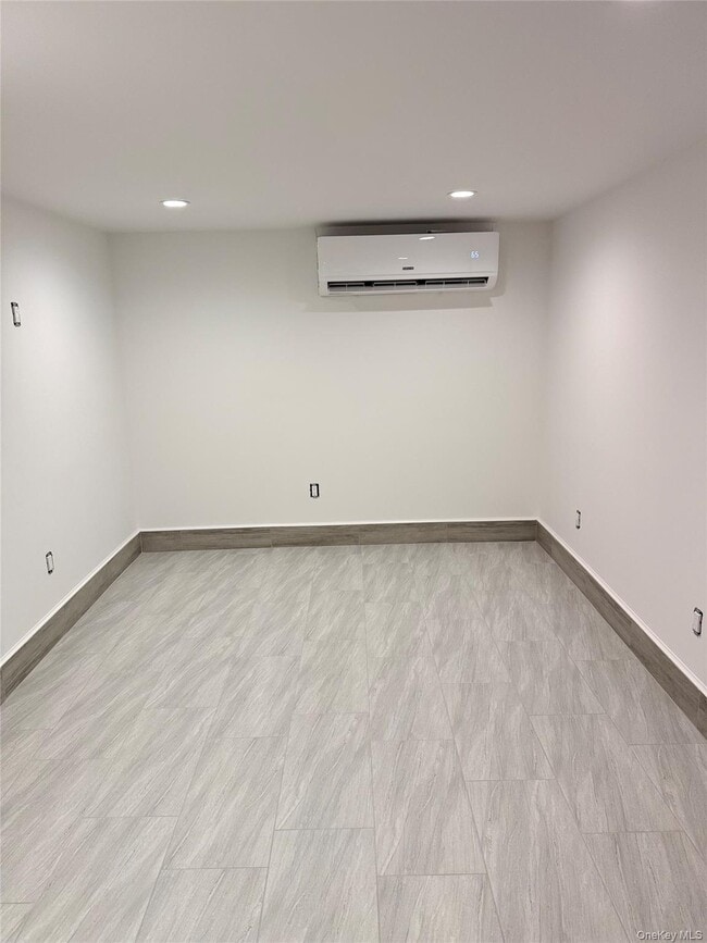 Photo - 174 Whittier Ave