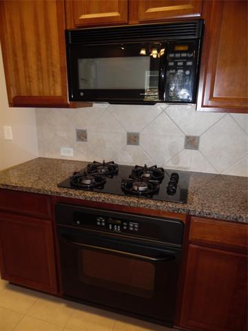 Photo - 8572 Davis Dr