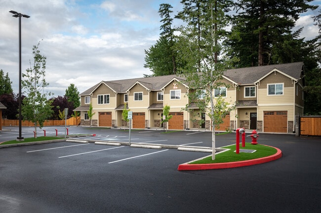 Cherry Park Luxury Townhomes - Cherry Park Luxury Townhomes