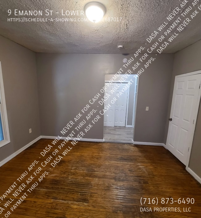Photo - 9 Emanon St Unit Lower