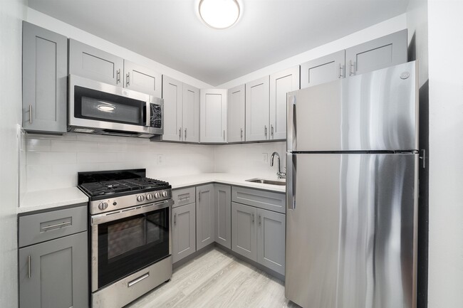 Photo - 133 33rd St Condo Unit 3C