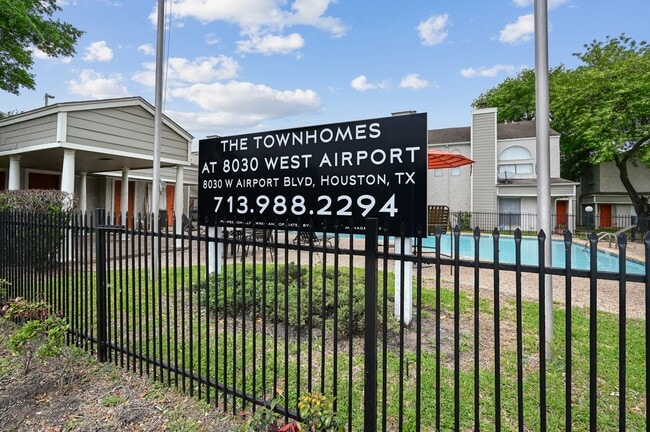 Townhomes - Townhome Apartments