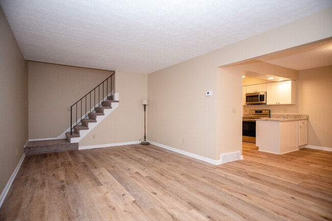 Photo - 837 Tollis Pkwy