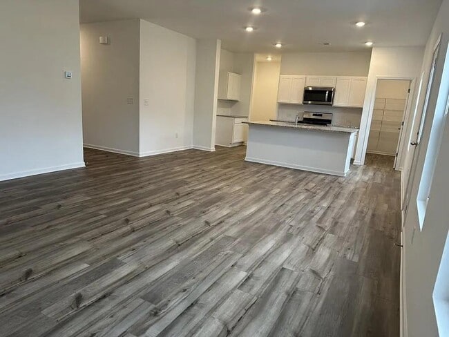 Photo - 2069 Boxwood Cir