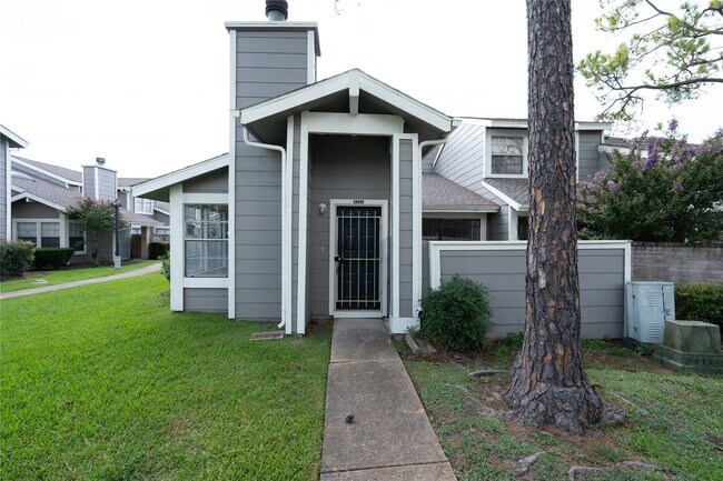 Building Photo - 6324 Shadow Tree Dr Unit 632 Rental