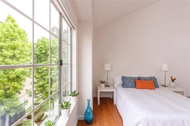 Photo - 14043 Lemoli Ave