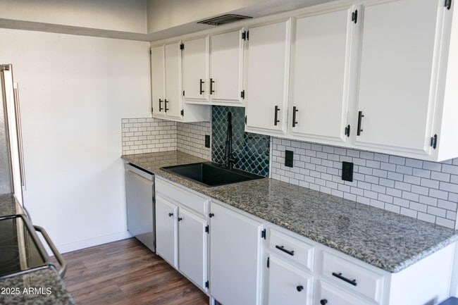 Photo - 1261 N 84th Pl