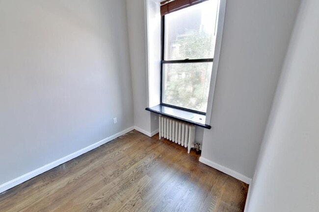 Photo - 232 W 14th St Unit 3A