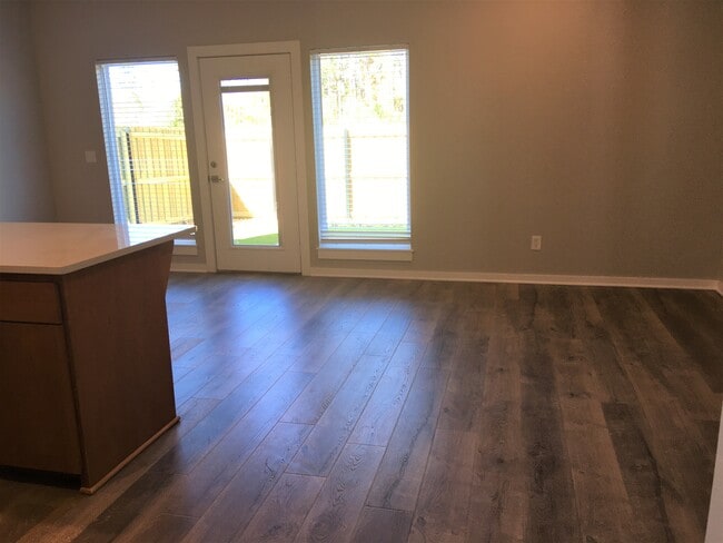 Living/Dining - 10612 Brothers Ln Unit B