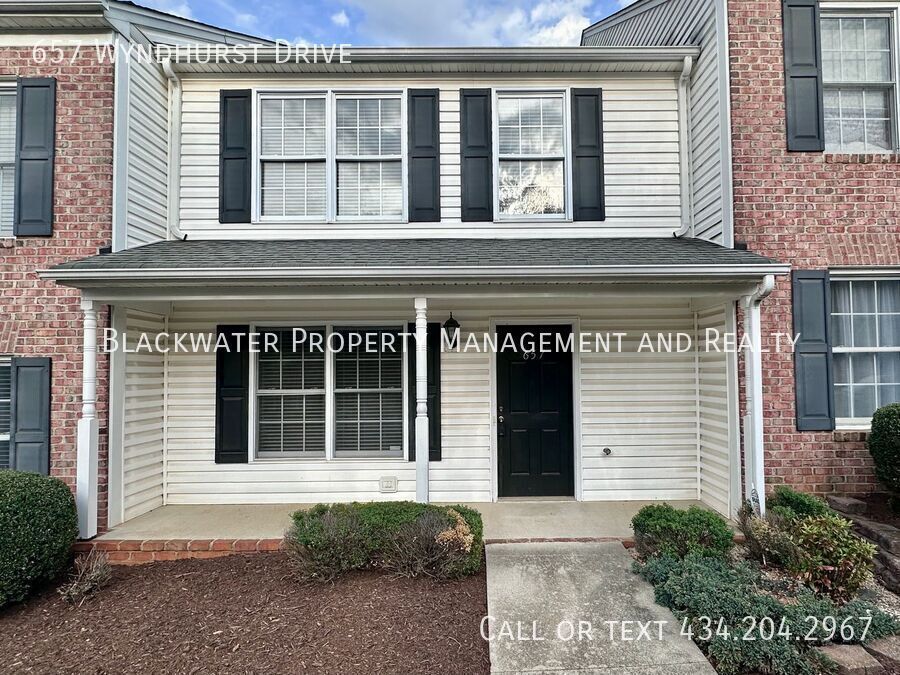 2 Bedroom Townhome in Wyndhurst! - 2 Bedroom Townhome in Wyndhurst!