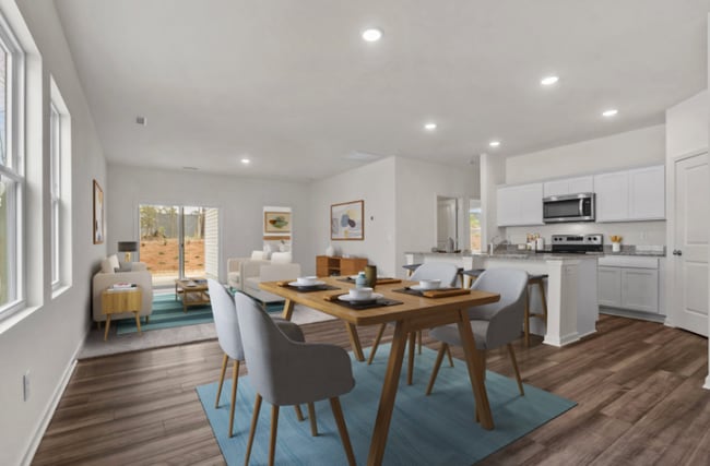 Photo - 108 Eleanor Ln